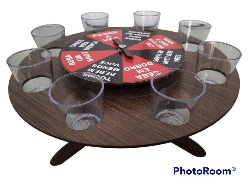 Jogo da Roleta do Desafio com 8 copinhos